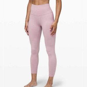NWOT - Lululemon | Wunder Under High Rise, Full on Luxtreme, 25", Size 8